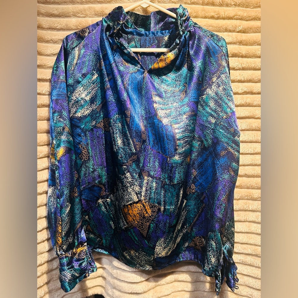 Vintage Worthington Blue and Purple Patterned Blouse
